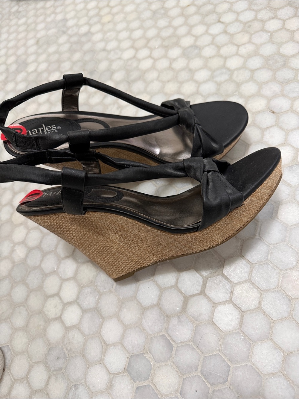 CHARLES DAVID BLACK LEATHER WEDGE SANDALS W/ KNOT STRAP- 10 WOMEN’S NEW!